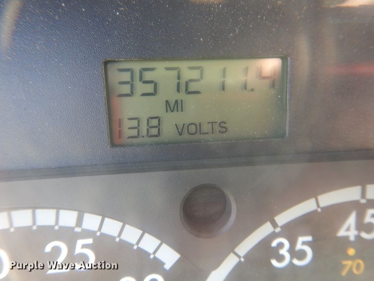 image for item DF5282 2004 Sterling Acterra  flatbed truck