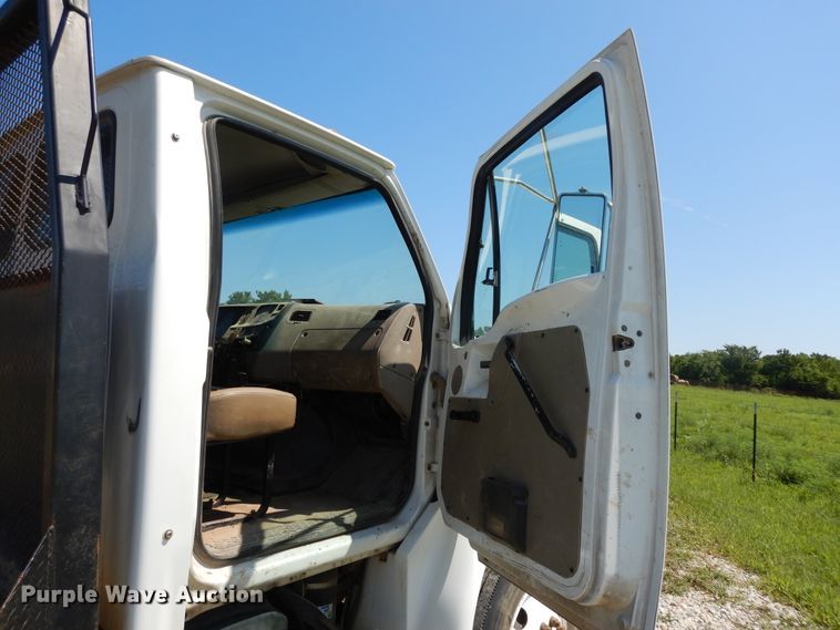 image for item DF5282 2004 Sterling Acterra  flatbed truck