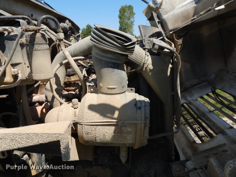 image for item DF5282 2004 Sterling Acterra  flatbed truck