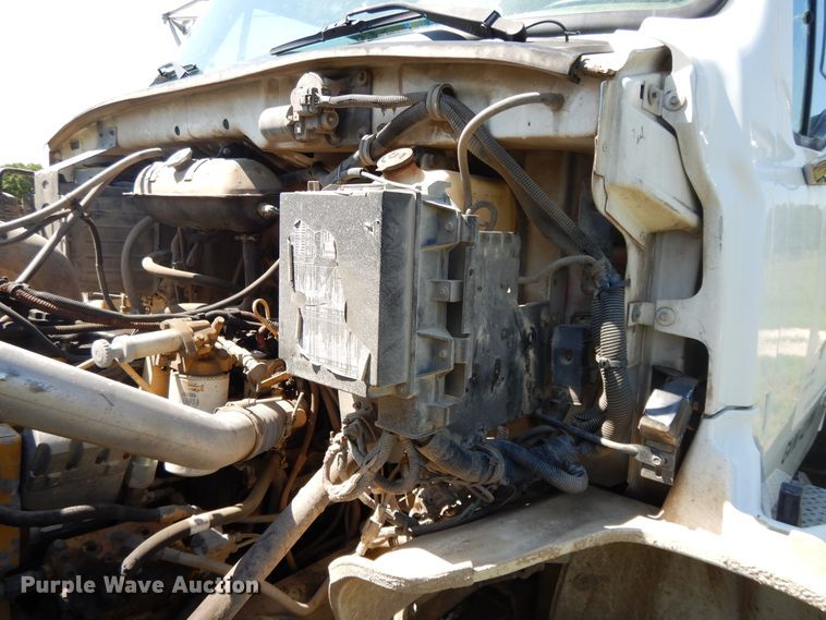 image for item DF5282 2004 Sterling Acterra  flatbed truck