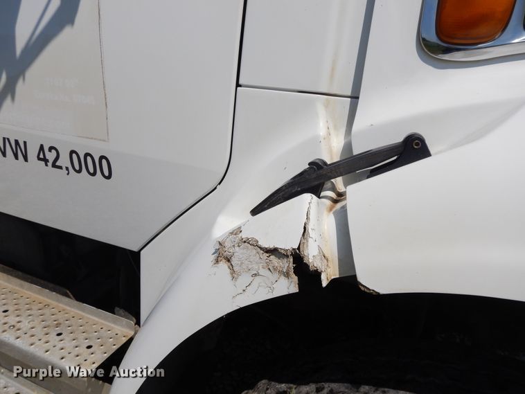 image for item DF5282 2004 Sterling Acterra  flatbed truck