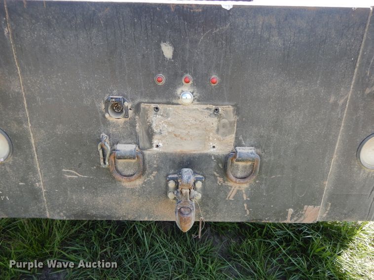 image for item DF5282 2004 Sterling Acterra  flatbed truck