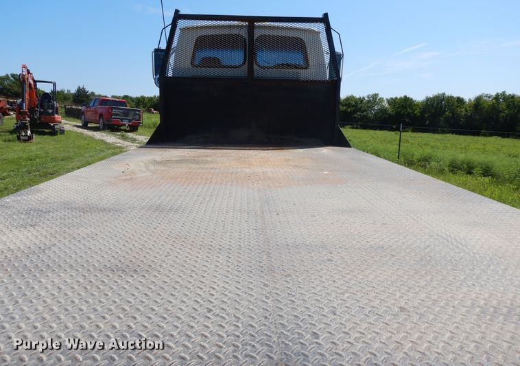 image for item DF5282 2004 Sterling Acterra  flatbed truck