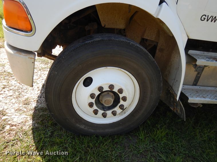 image for item DF5282 2004 Sterling Acterra  flatbed truck