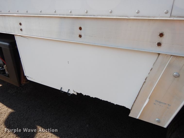 image for item DF5303 2002 Ford E450  box truck