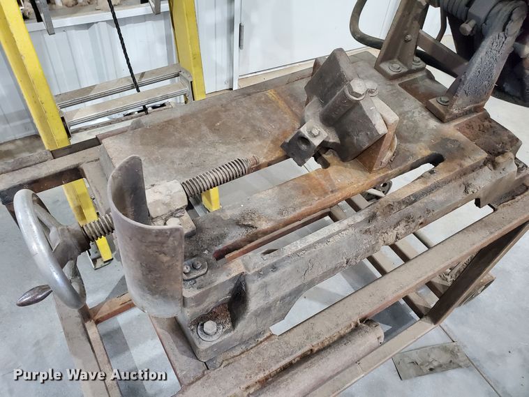 image for item DF5625 Chop saw