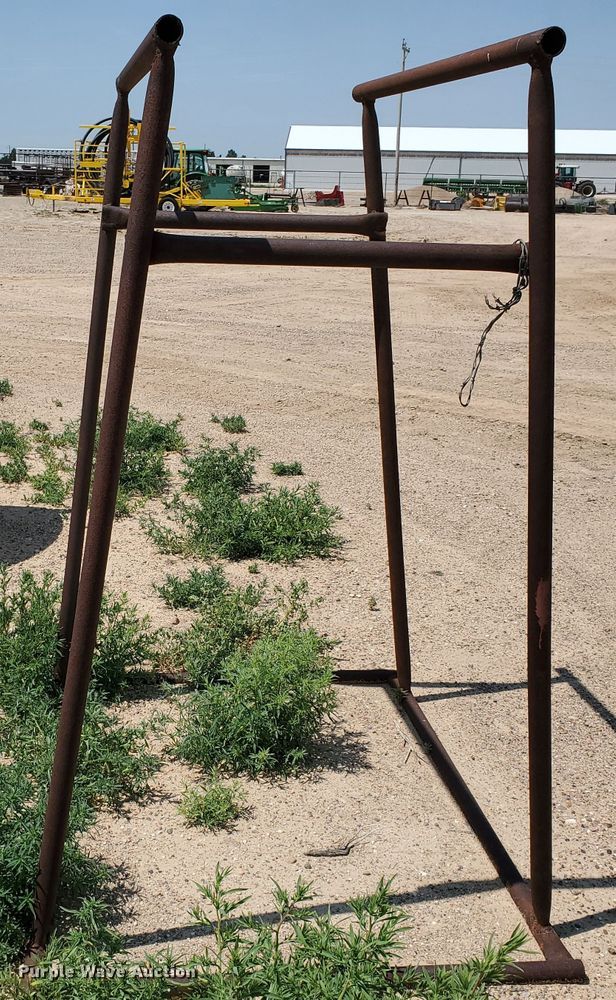 image for item DF7547 Tanks