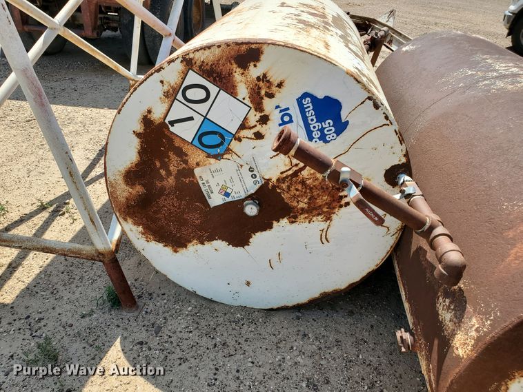 image for item DF7547 Tanks