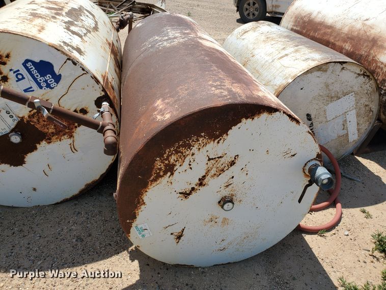 image for item DF7547 Tanks