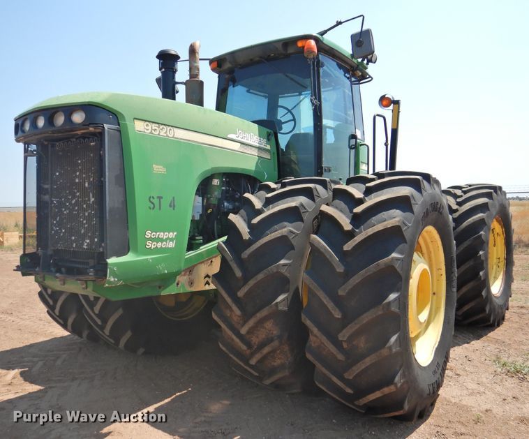 image for item DG1455 2006 John Deere 9520  Scraper Special 4WD tractor