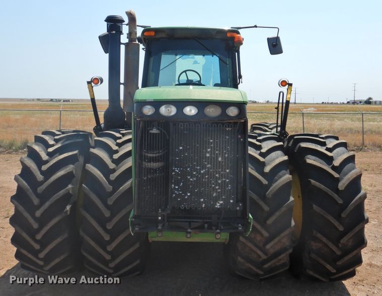 image for item DG1455 2006 John Deere 9520  Scraper Special 4WD tractor