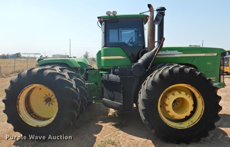 image for item DG1455 2006 John Deere 9520  Scraper Special 4WD tractor