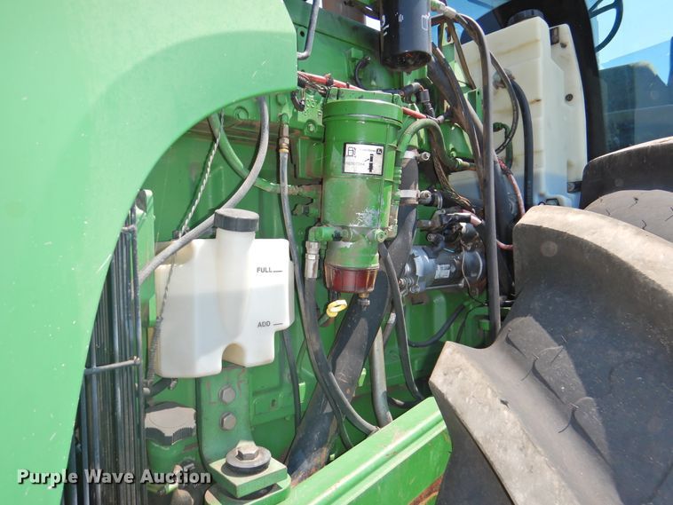 image for item DG1455 2006 John Deere 9520  Scraper Special 4WD tractor