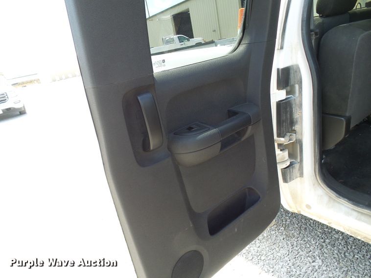 image for item DG2014 2011 Chevrolet Silverado 1500  Ext. Cab pickup truck