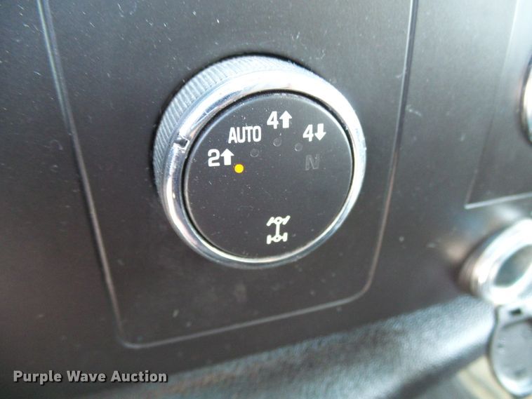 image for item DG2014 2011 Chevrolet Silverado 1500  Ext. Cab pickup truck