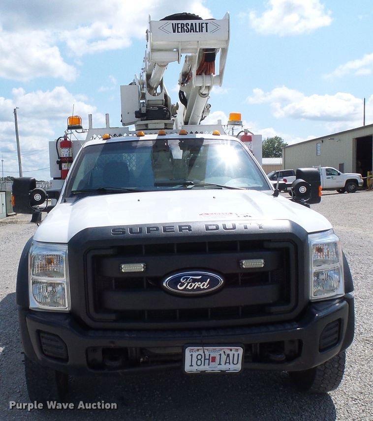 image for item DG2015 2011 Ford F550 Super Duty  bucket truck