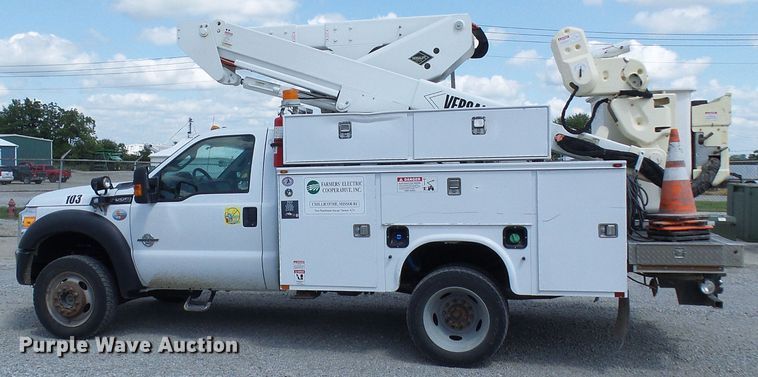 image for item DG2015 2011 Ford F550 Super Duty  bucket truck