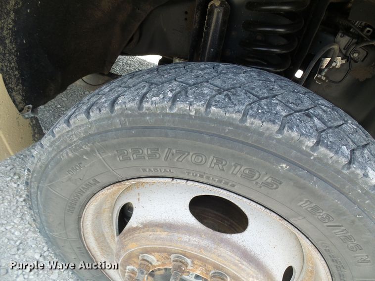 image for item DG2015 2011 Ford F550 Super Duty  bucket truck