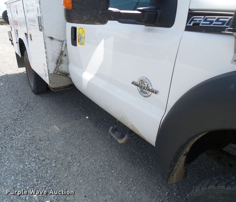 image for item DG2015 2011 Ford F550 Super Duty  bucket truck