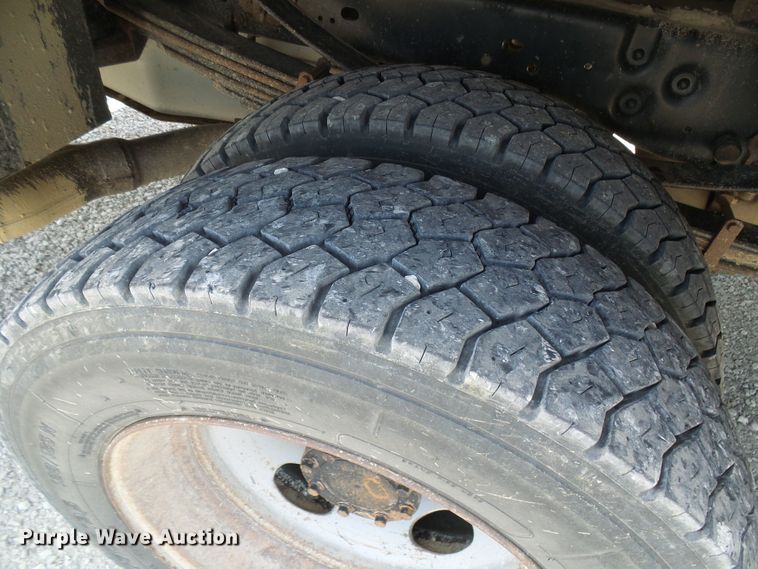 image for item DG2015 2011 Ford F550 Super Duty  bucket truck