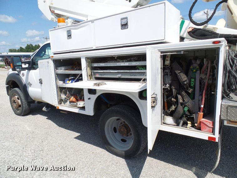 image for item DG2015 2011 Ford F550 Super Duty  bucket truck