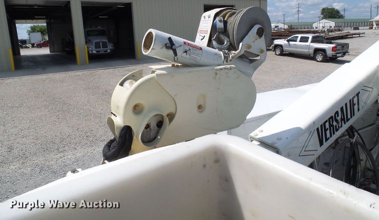 image for item DG2015 2011 Ford F550 Super Duty  bucket truck