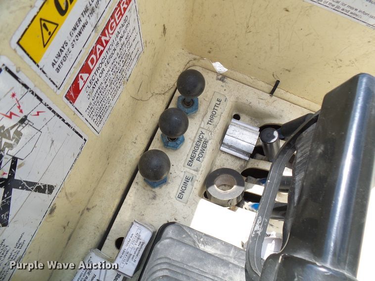 image for item DG2015 2011 Ford F550 Super Duty  bucket truck