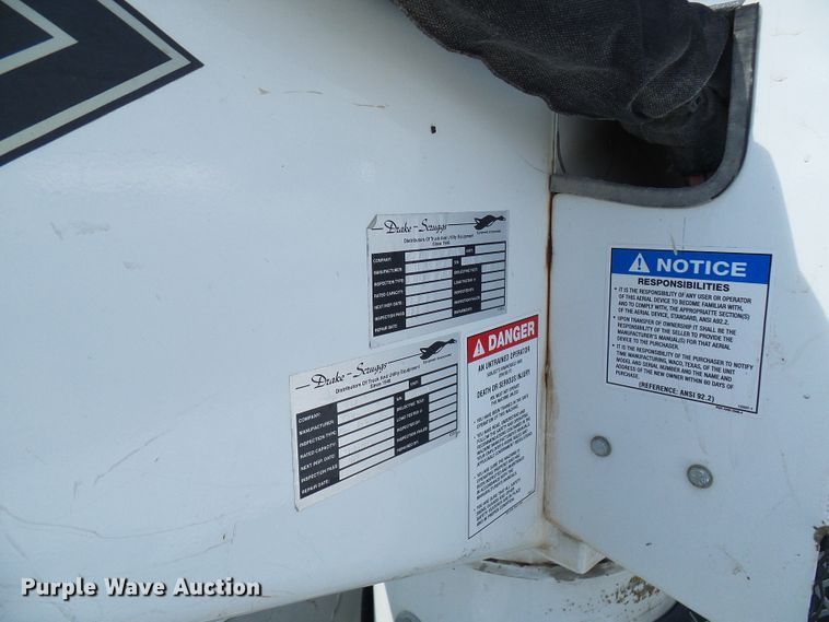 image for item DG2015 2011 Ford F550 Super Duty  bucket truck