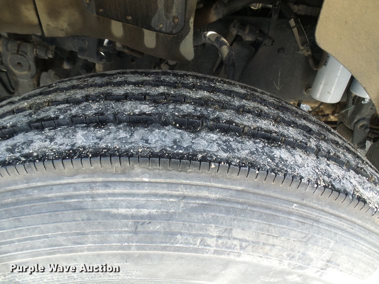 image for item DG2016 2011 Kenworth T370  utility truck