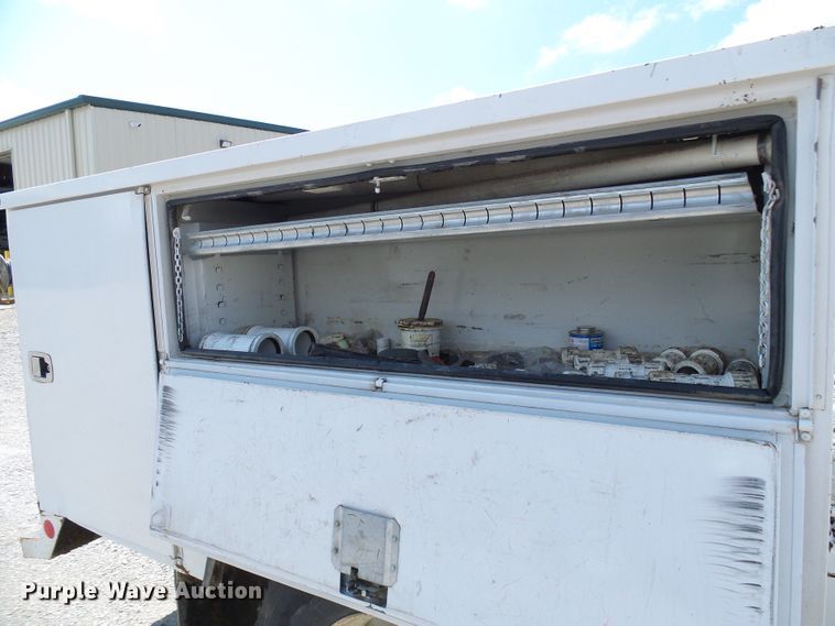 image for item DG2016 2011 Kenworth T370  utility truck