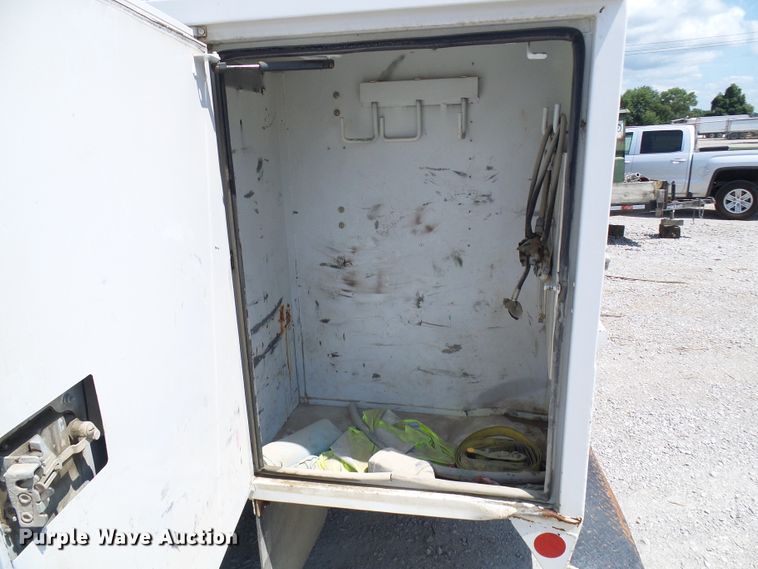 image for item DG2016 2011 Kenworth T370  utility truck