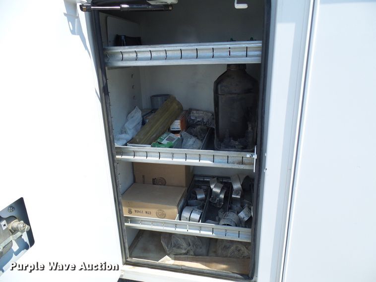 image for item DG2016 2011 Kenworth T370  utility truck