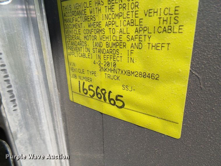 image for item DG2016 2011 Kenworth T370  utility truck