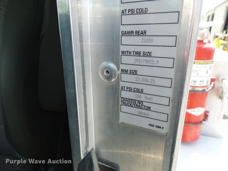 image for item DG2016 2011 Kenworth T370  utility truck