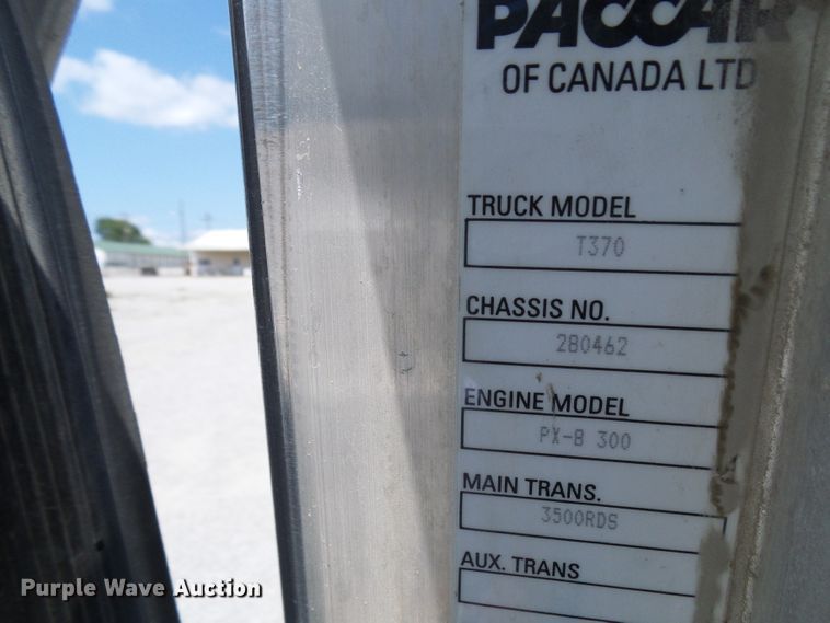 image for item DG2016 2011 Kenworth T370  utility truck