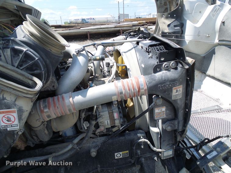 image for item DG2016 2011 Kenworth T370  utility truck