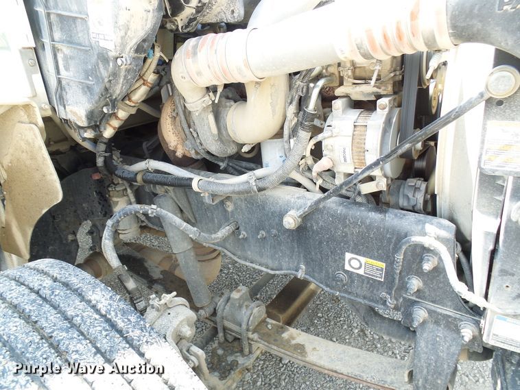 image for item DG2016 2011 Kenworth T370  utility truck