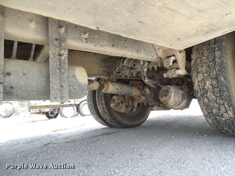 image for item DG2016 2011 Kenworth T370  utility truck