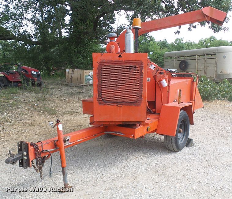 image for item DG2020 Morbark SP111HP3 wood chipper