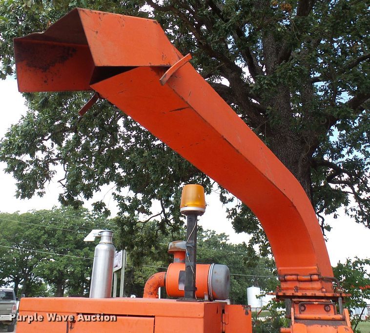 image for item DG2020 Morbark SP111HP3 wood chipper