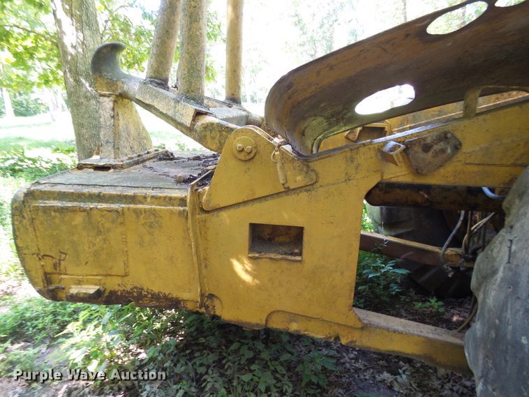 image for item DG2027 Caterpillar 627A  conventional scraper