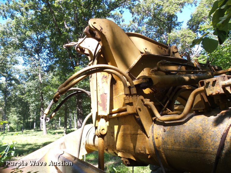 image for item DG2027 Caterpillar 627A  conventional scraper