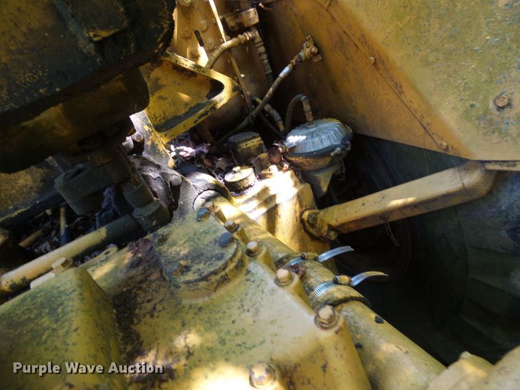 image for item DG2027 Caterpillar 627A  conventional scraper