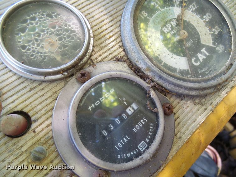 image for item DG2027 Caterpillar 627A  conventional scraper