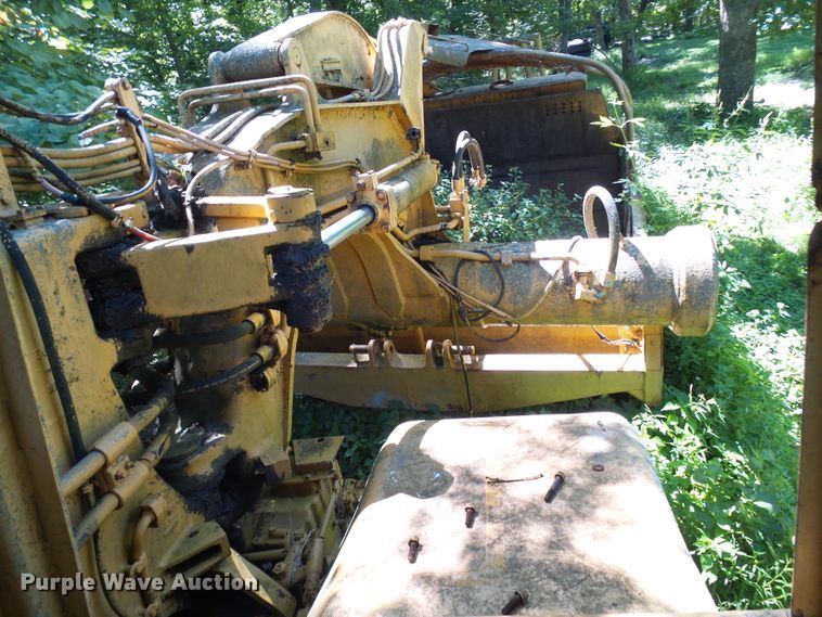 image for item DG2027 Caterpillar 627A  conventional scraper