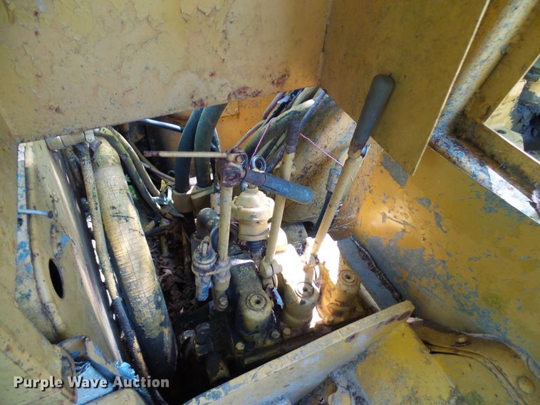 image for item DG2027 Caterpillar 627A  conventional scraper