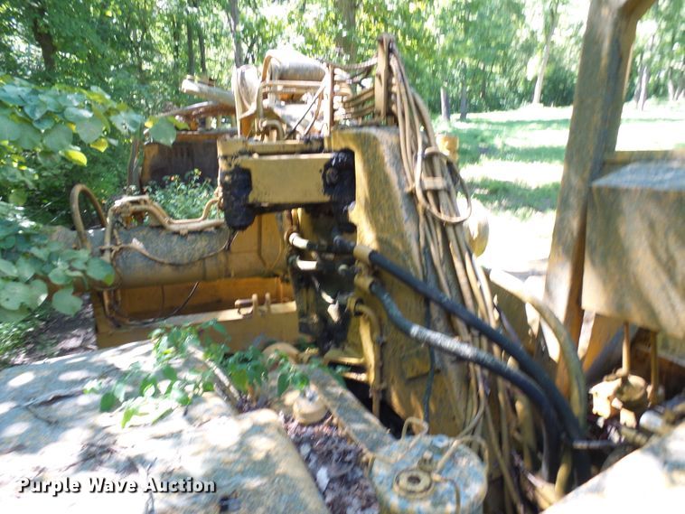 image for item DG2027 Caterpillar 627A  conventional scraper