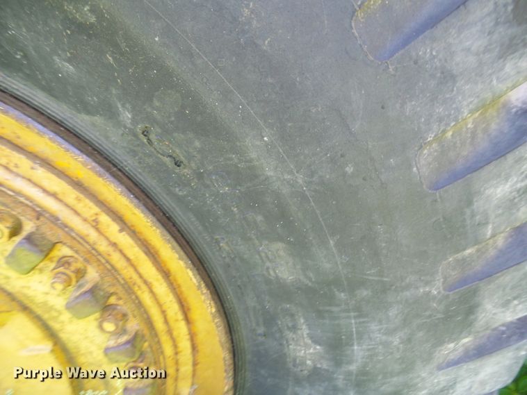 image for item DG2027 Caterpillar 627A  conventional scraper