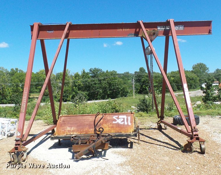 image for item DG2035 Wallace gantry crane