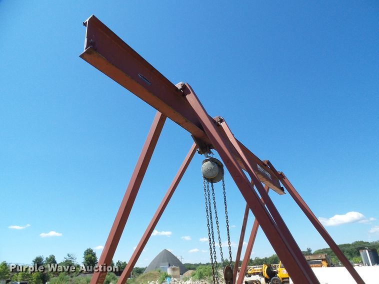 image for item DG2035 Wallace gantry crane